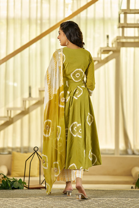 Sunehri Bhandhej Anarkali set