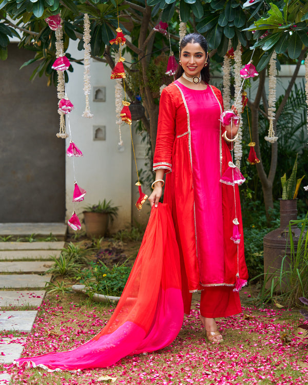 Gulaabi laal Saaya Suit Set