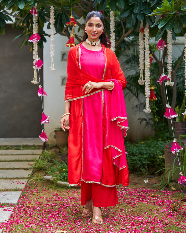 Gulaabi laal Saaya Suit Set