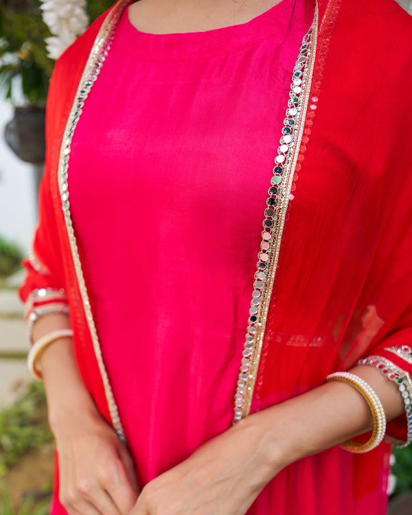 Gulaabi laal Saaya Suit Set
