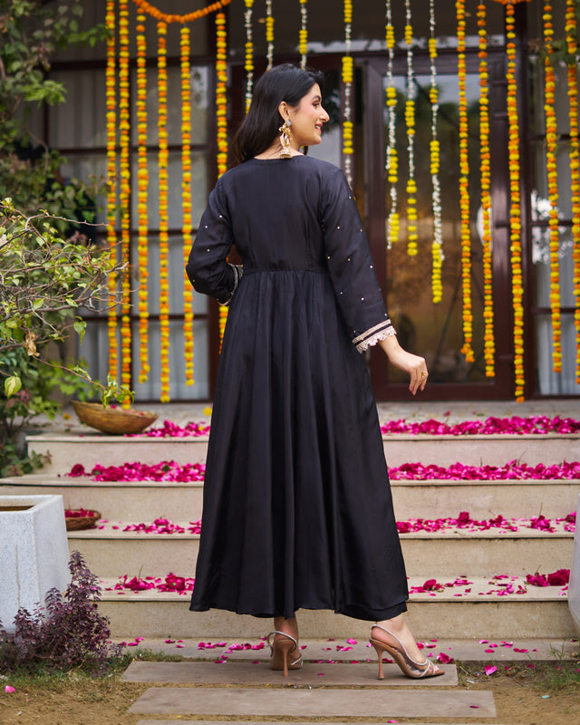 Keyya Black Coord set