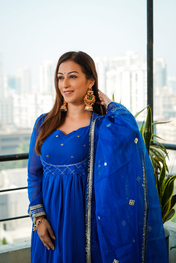 Neelam Gathers suit set