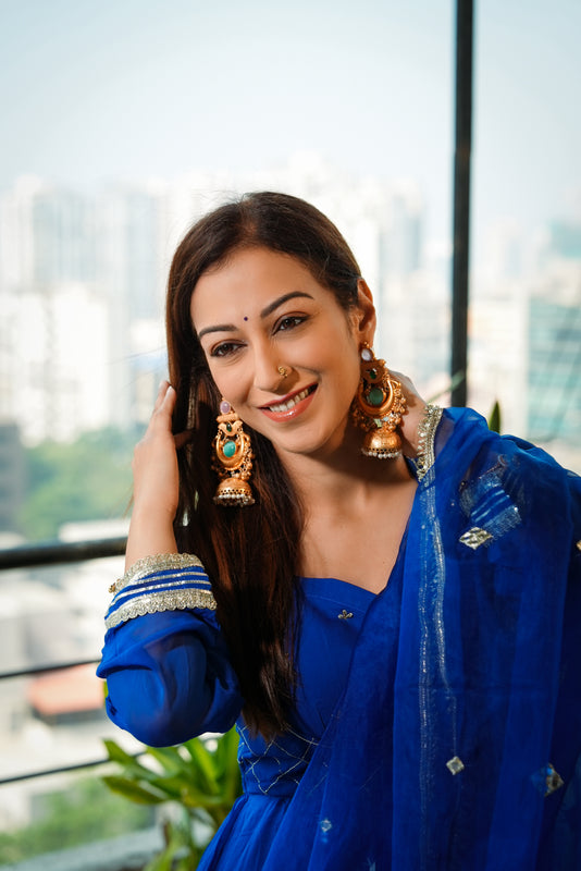 Neelam Gathers suit set