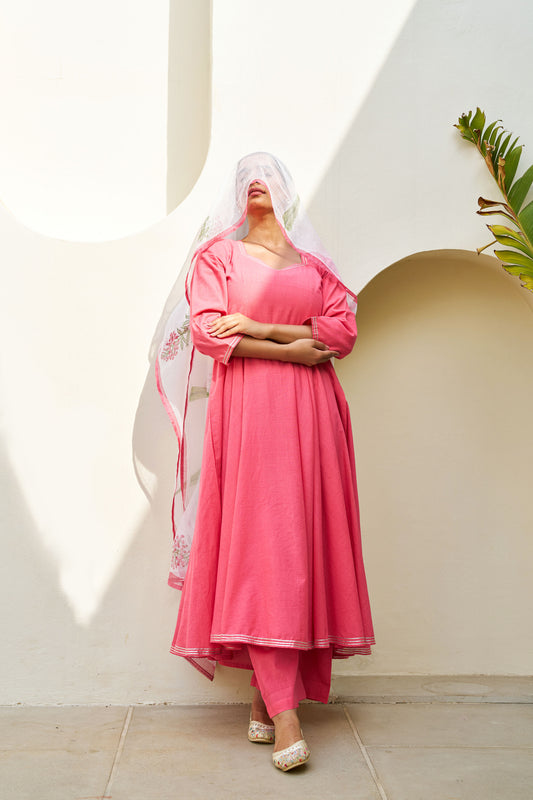 Ishita Suit Set