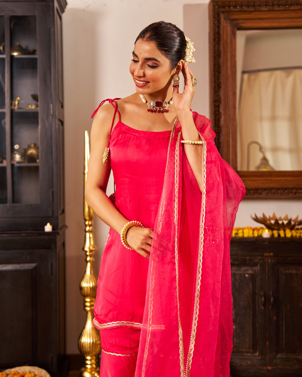 Gulabi Nazakat Suit Set