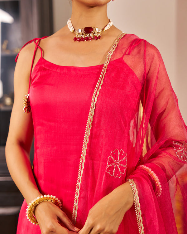 Gulabi Nazakat Suit Set