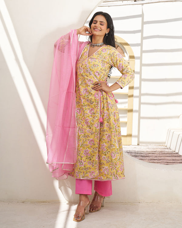 Timeless Elegance Handblock Suit Set