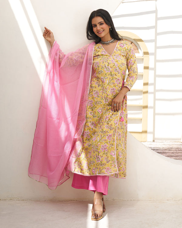 Timeless Elegance Handblock Suit Set