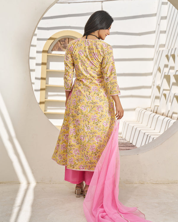 Timeless Elegance Handblock Suit Set