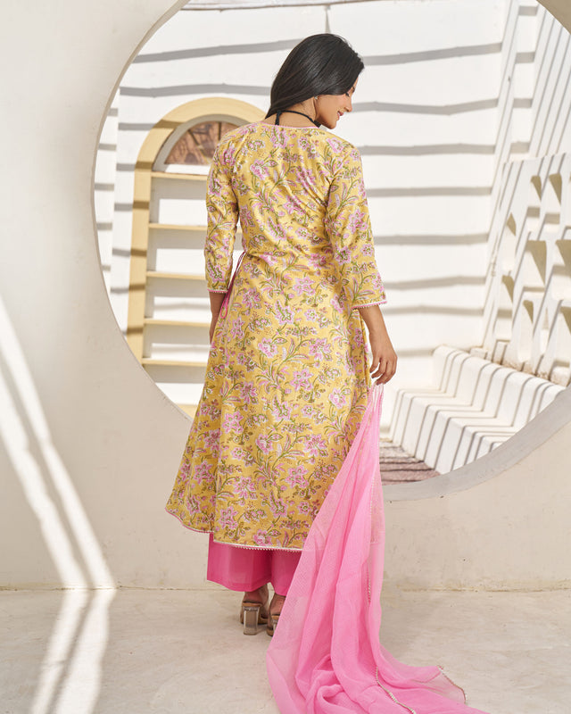 Timeless Elegance Handblock Suit Set