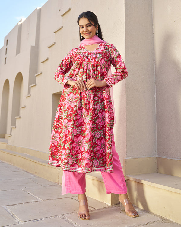 Natural Allure Handblock Suit Set