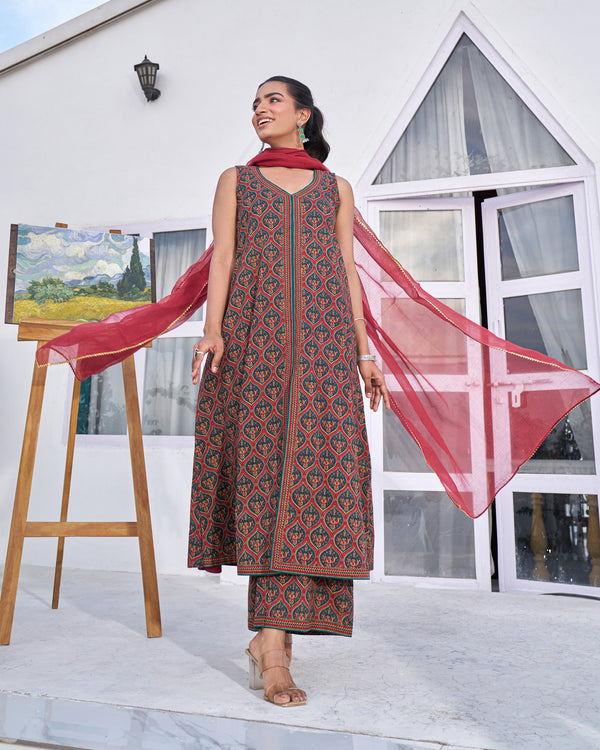 Graceful Bloom Handblock Suit Set