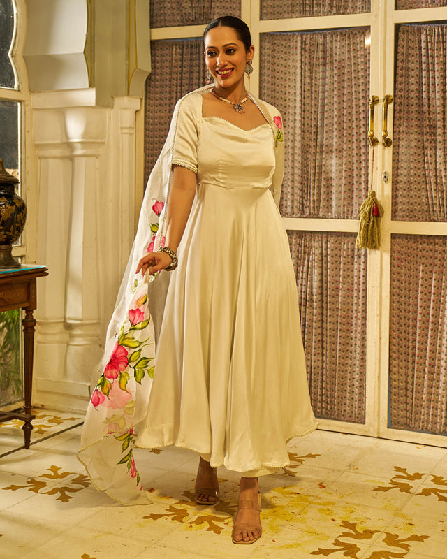 Ibtidaa Satin Handpainted Gotapatti Suit Set