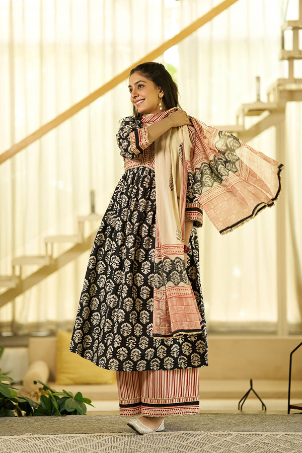 Black heritage handblock suit set