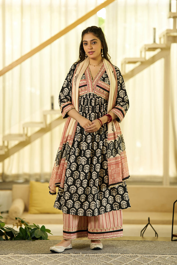 Black heritage handblock suit set