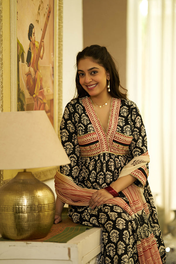 Black heritage handblock suit set