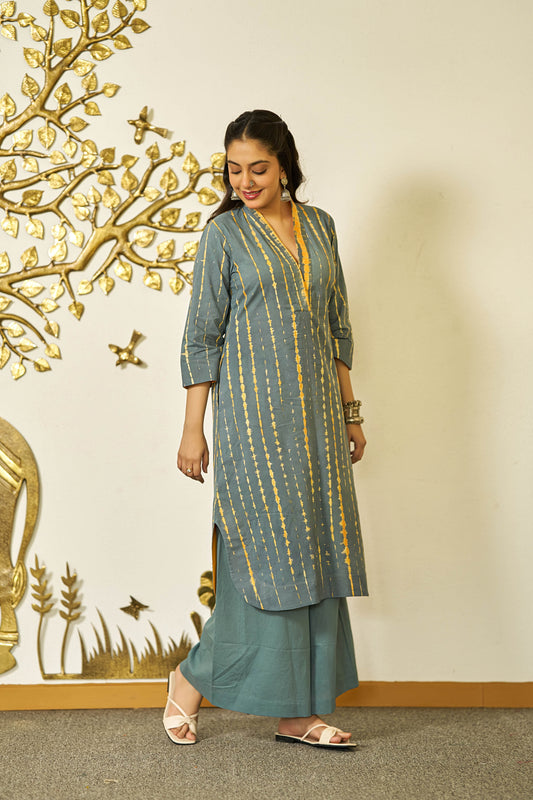 Kesar Dhari tie dye kurta set