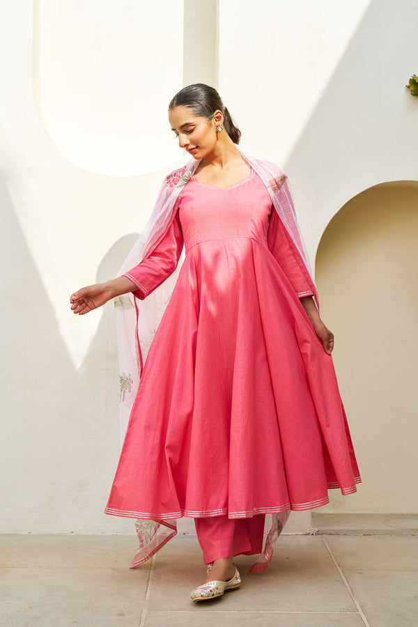 Ishita Suit Set