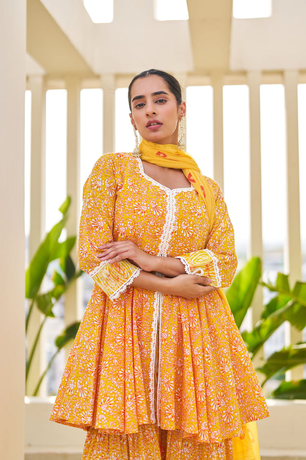 Salima Sharara Set
