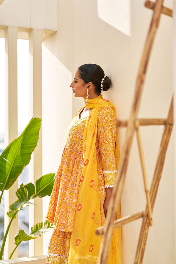 Salima Sharara Set