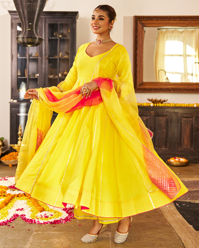 Noorani Cotton Yellow Suit Set