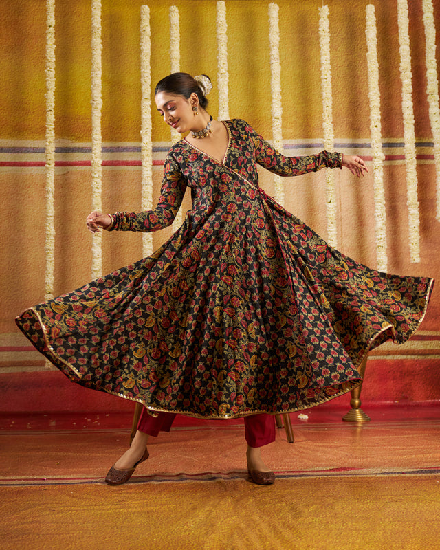 Nisbat Handblock Cotton Gotapatti Suit Set