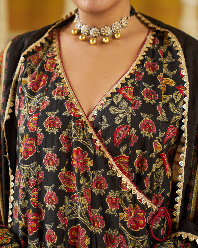 Nisbat Handblock Cotton Gotapatti Suit Set