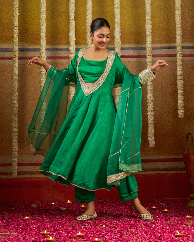 Nazaara Silk Gotapatti Suit Set