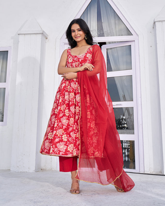 Everyday Chic Handblock Suit Set