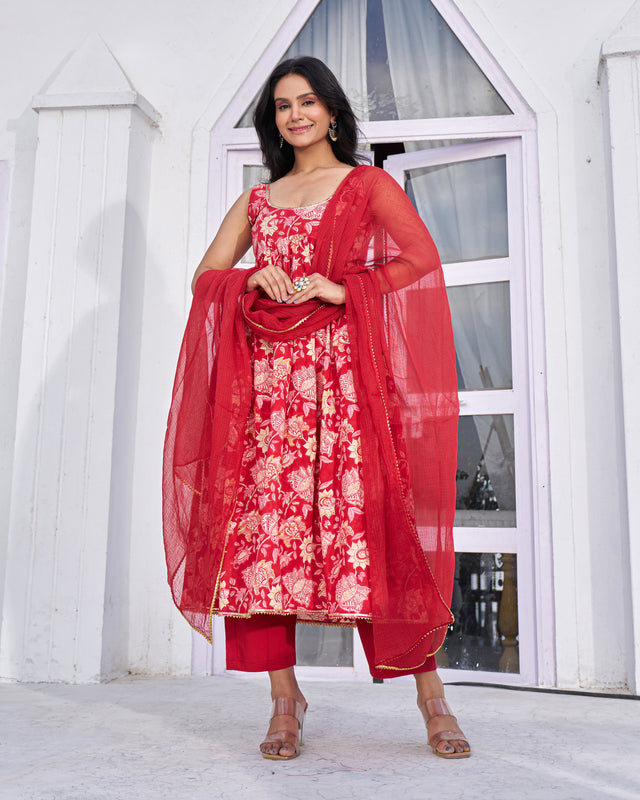 Everyday Chic Handblock Suit Set