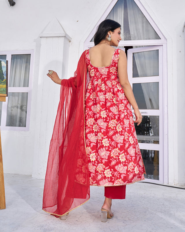 Everyday Chic Handblock Suit Set