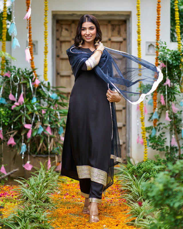 Kaajal suit set