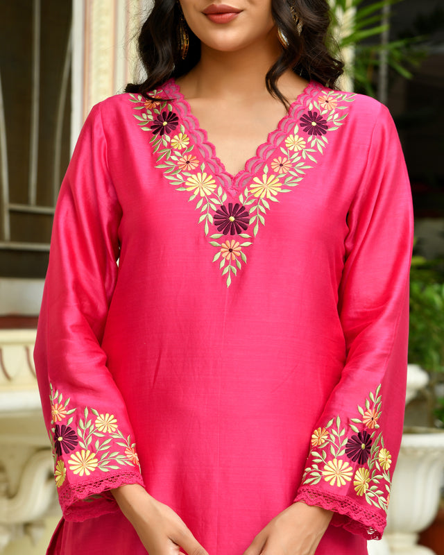 Khwaab Pink Embroidered Chanderi Kurta Set