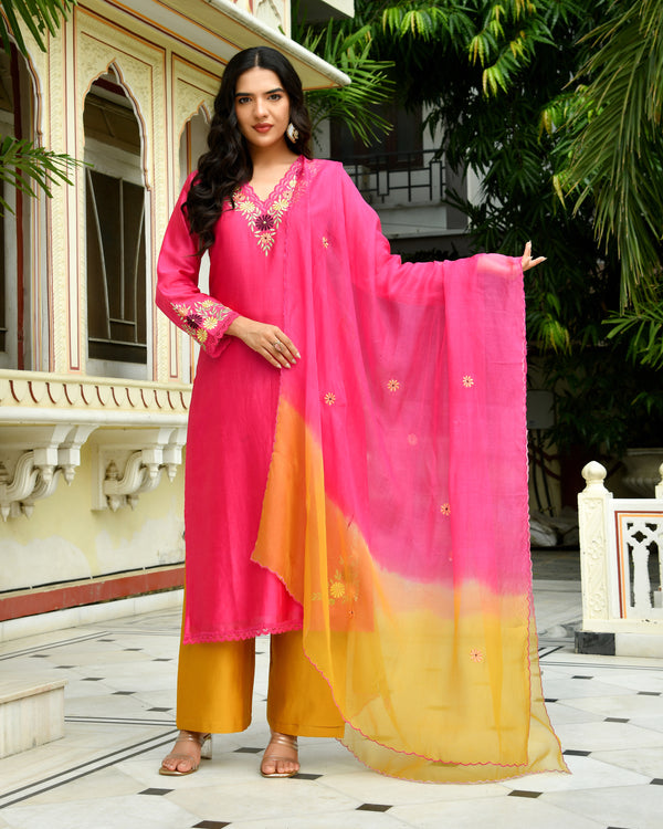 Khwaab Pink Embroidered Chanderi Kurta Set
