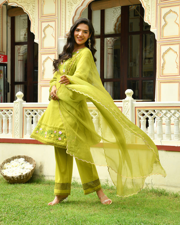 Myra Green Embroidered Doria Kurta Set
