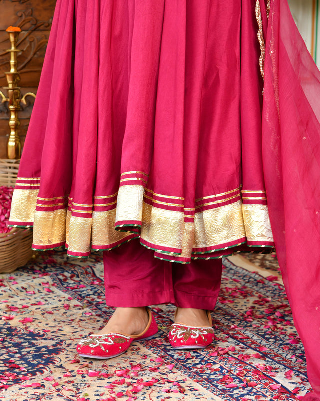 Gota Kinari Gotapatti Suit Set