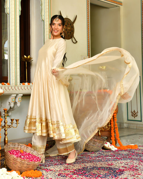 Auralia Gotapatti Anarkali Set