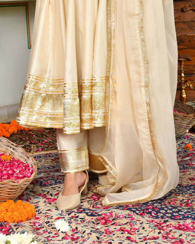 Auralia Gotapatti Anarkali Set