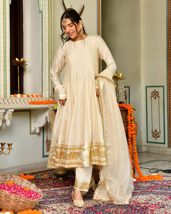 Auralia Gotapatti Anarkali Set