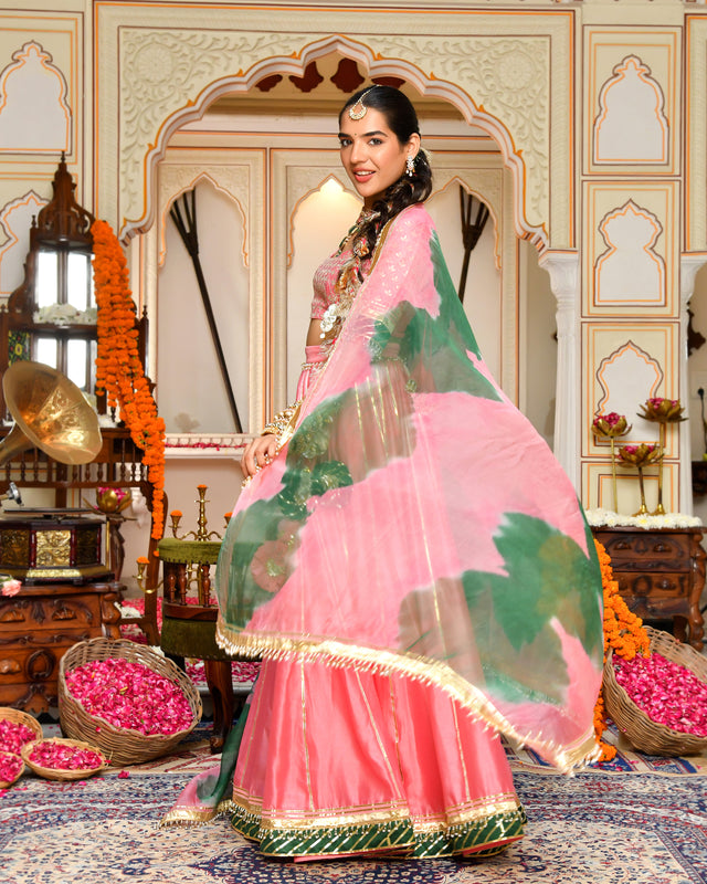 Gulabi Utsav Gotapatti Lehenga Set