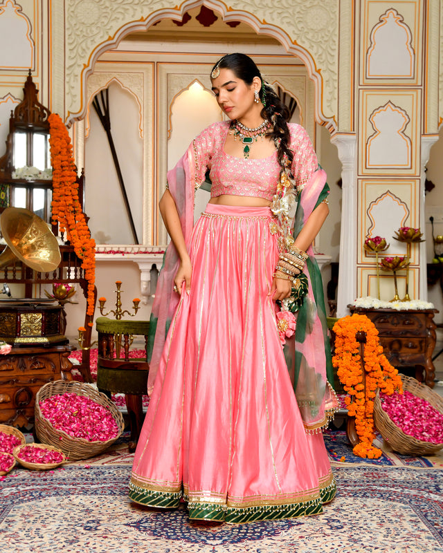 Gulabi Utsav Gotapatti Lehenga Set