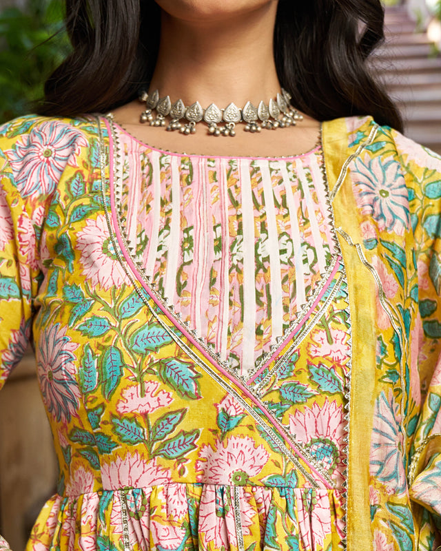 Falak Handblock Cotton Gotapatti Suit Set