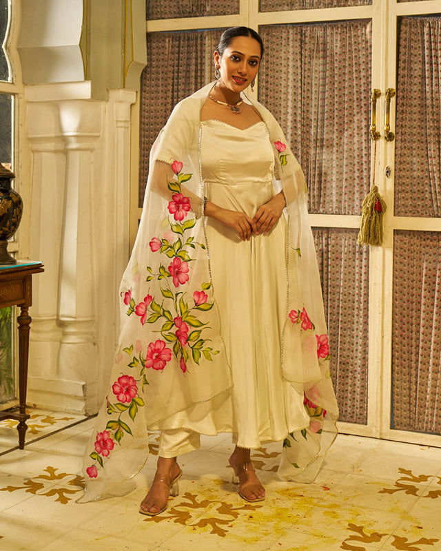 Ibtidaa Satin Handpainted Gotapatti Suit Set